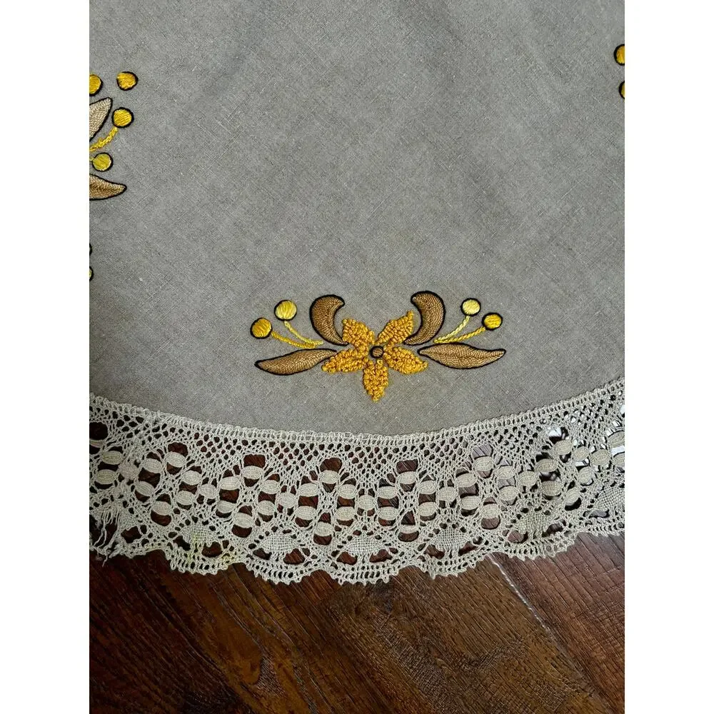 Vintage Circular Table Cover Harvest Yellow Embroidered Floral Crochet Lace Trim